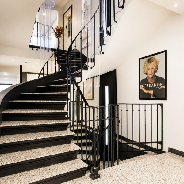 <center>Escalier</center> <center>Escalier</center>